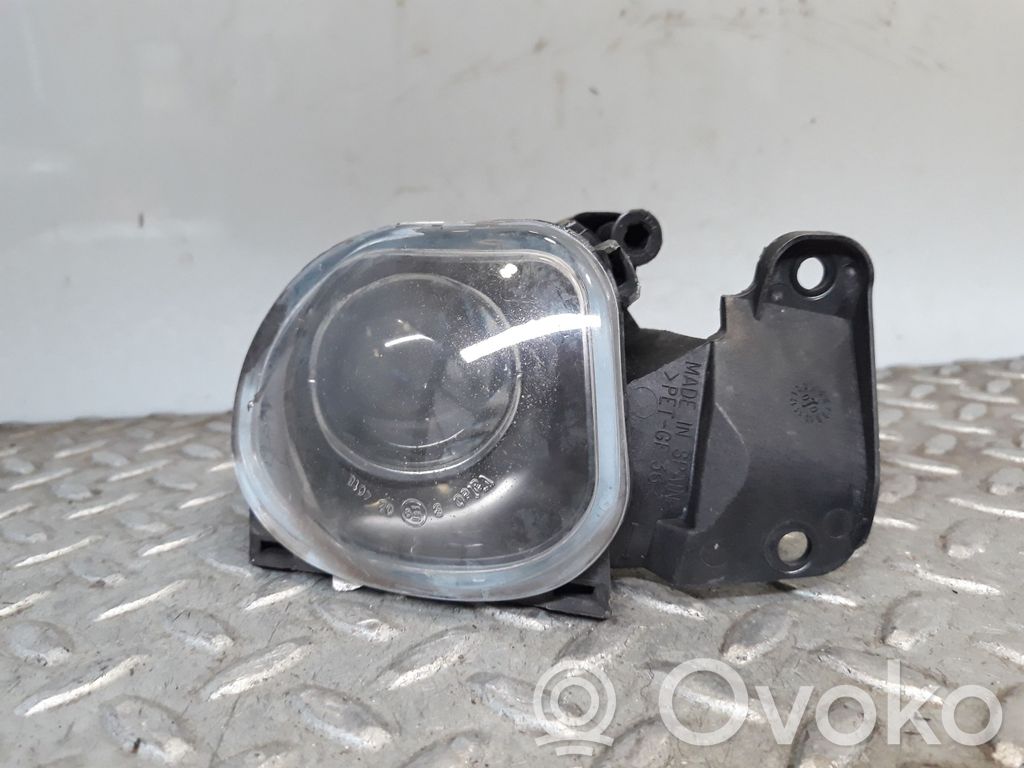 Luz de niebla delantera   4B0941699A