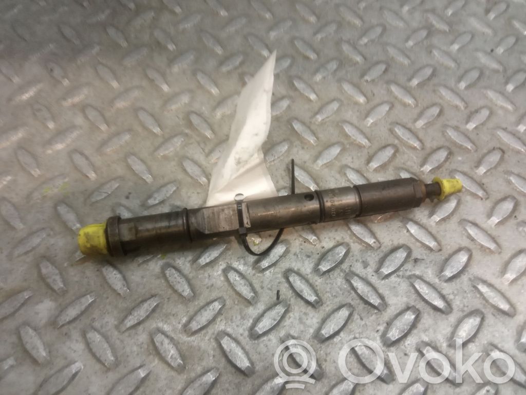 Injector combustibil   059130201D,0432133805