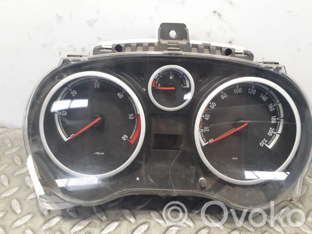 Opel Corsa C Nopeusmittari (mittaristo) 