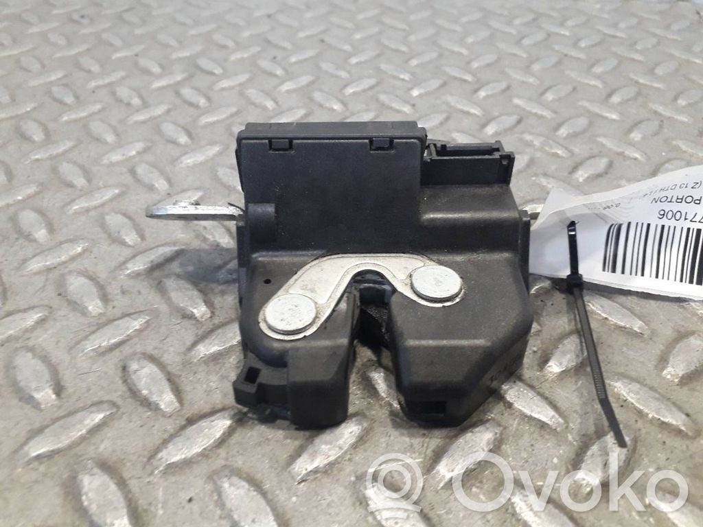 Opel Corsa C Blocco chiusura del portellone 