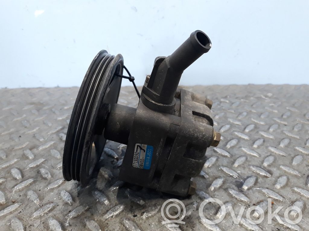 Nissan Almera N16 Pompa servosterzo 