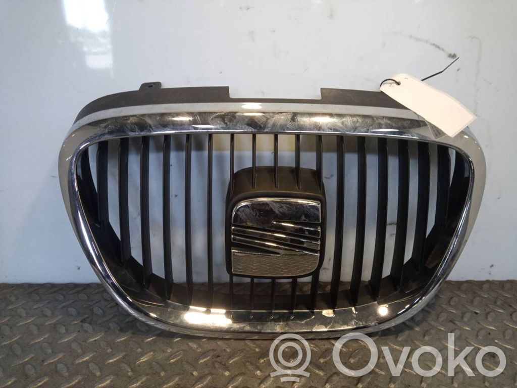 Grille de calandre avant