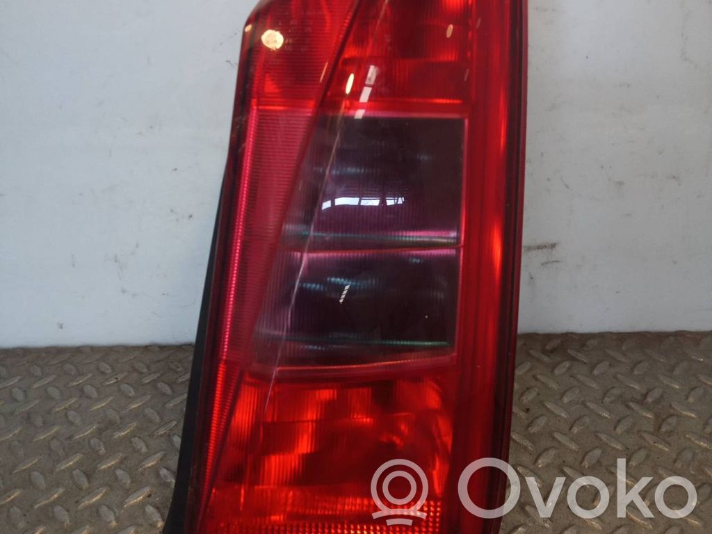 Lampa tylna