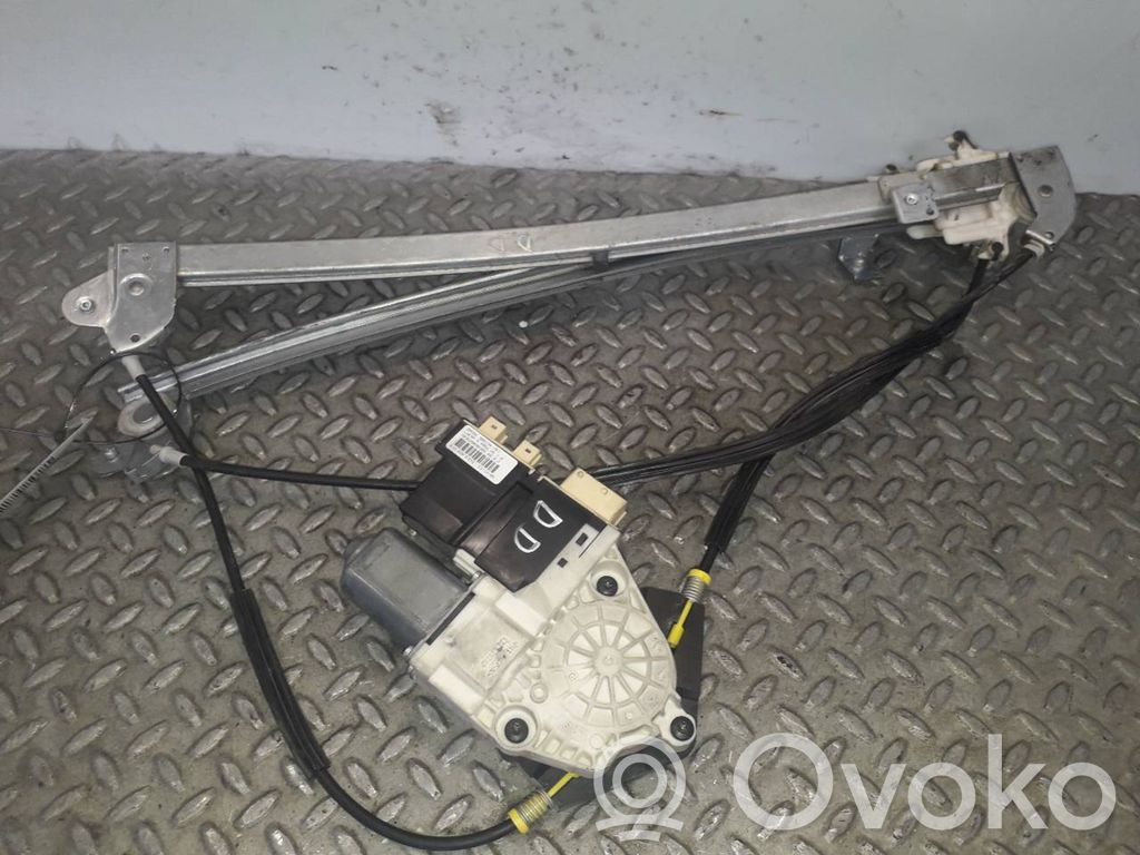 Regulador de ventanilla eléctrico de puerta delantera