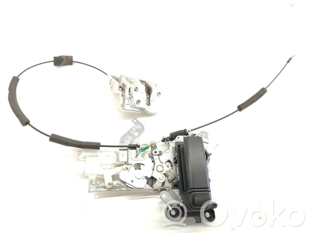 Mazda 5 Aizmugurē slēdzene 