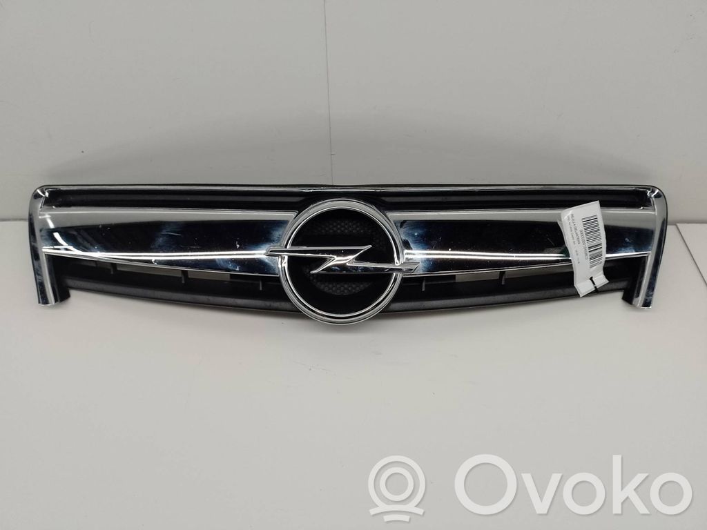 Opel Antara Etusäleikkö 