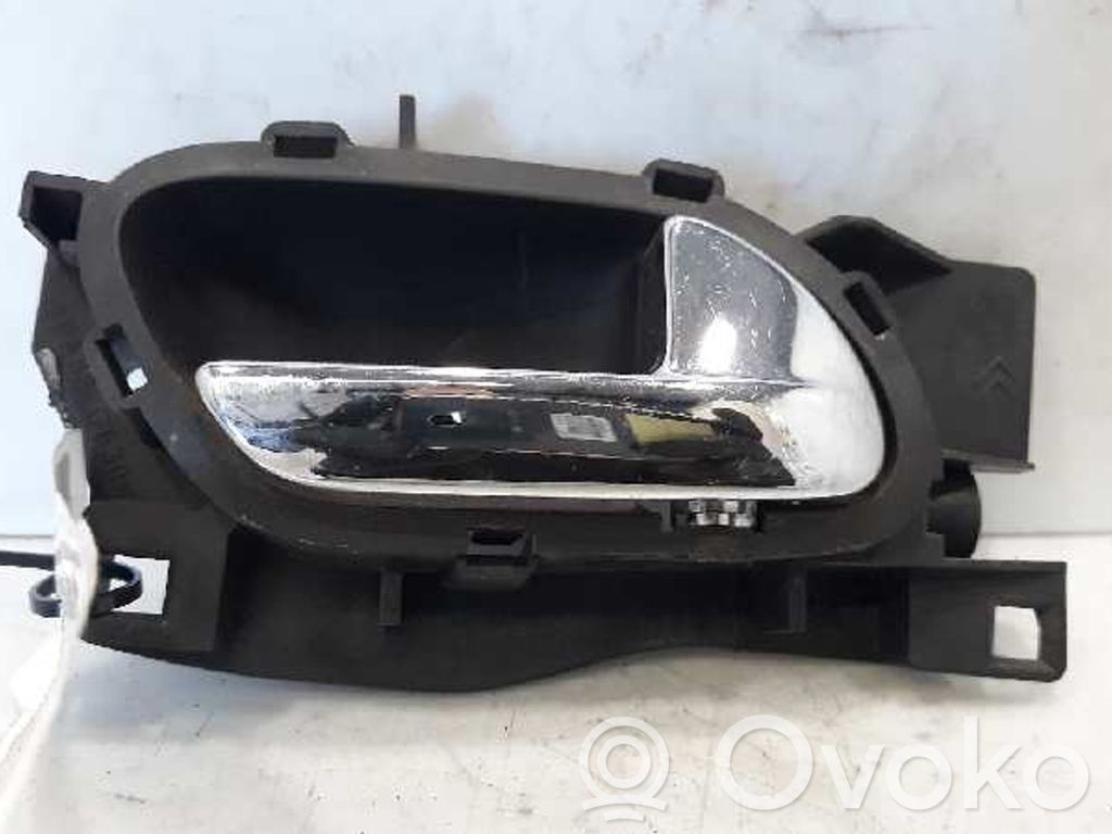 Manecilla interna puerta trasera   914493