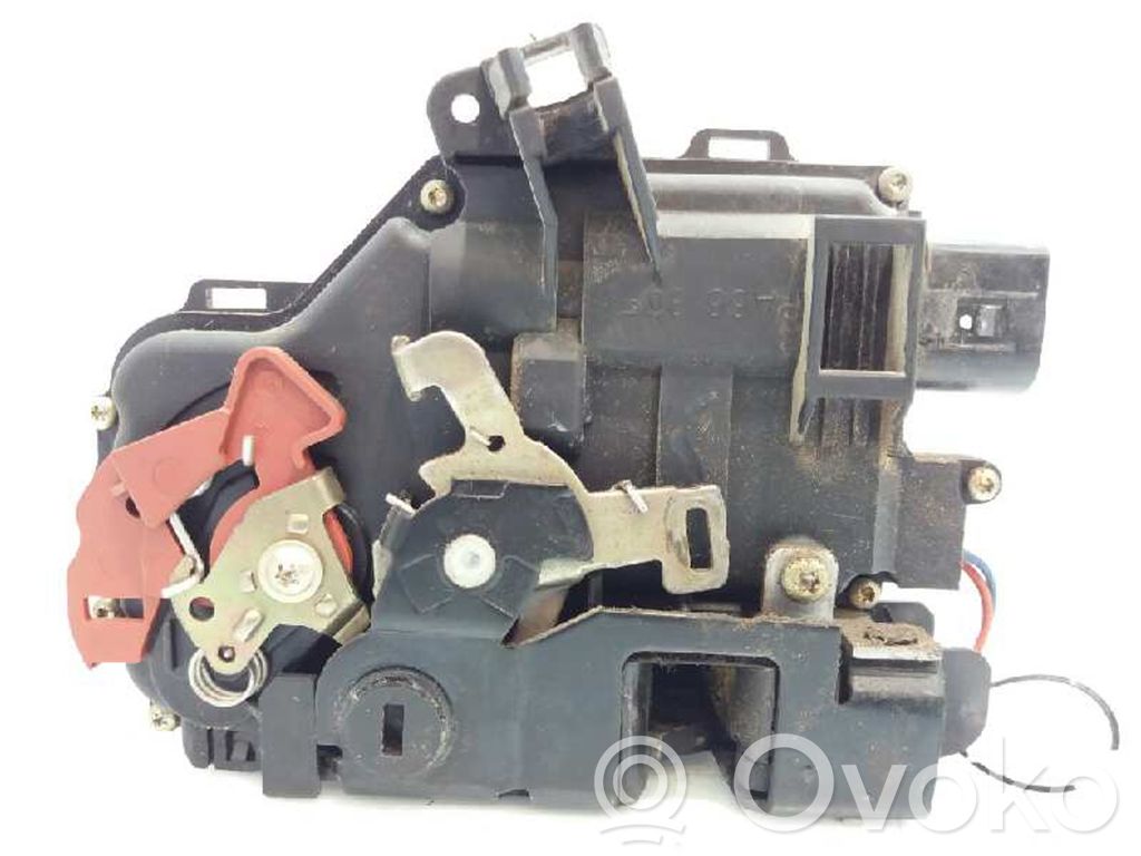 Audi A4 S4 B6 8E 8H Serratura portiera posteriore 