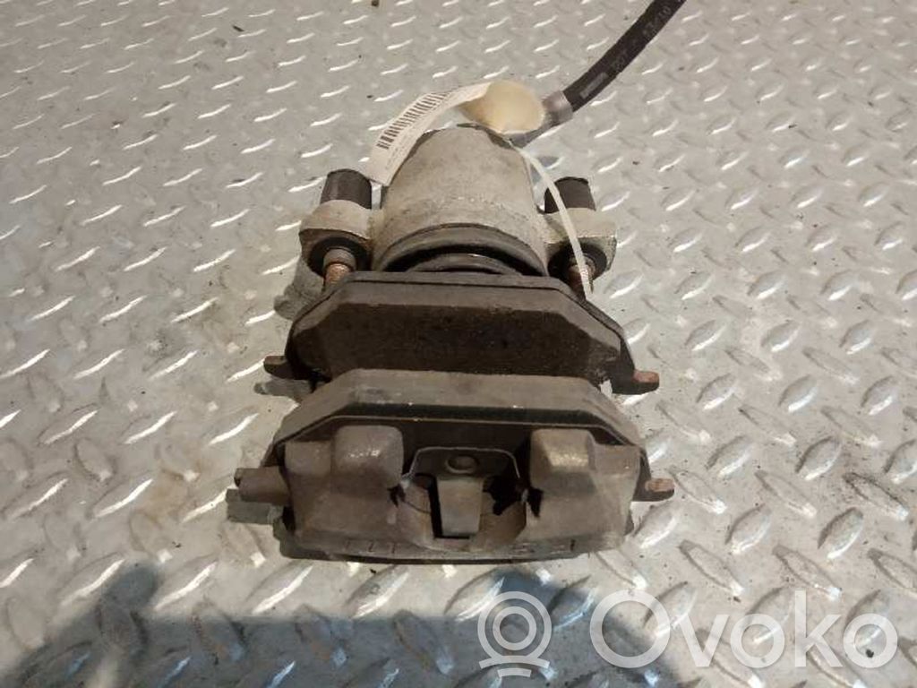 Seat Leon (1P) Etujarrusatula 