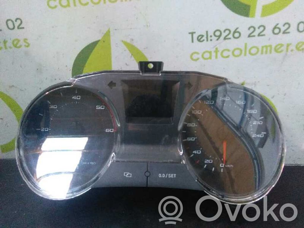 Seat Ibiza IV (6J,6P) Vitezometru (grup de instrumente) 