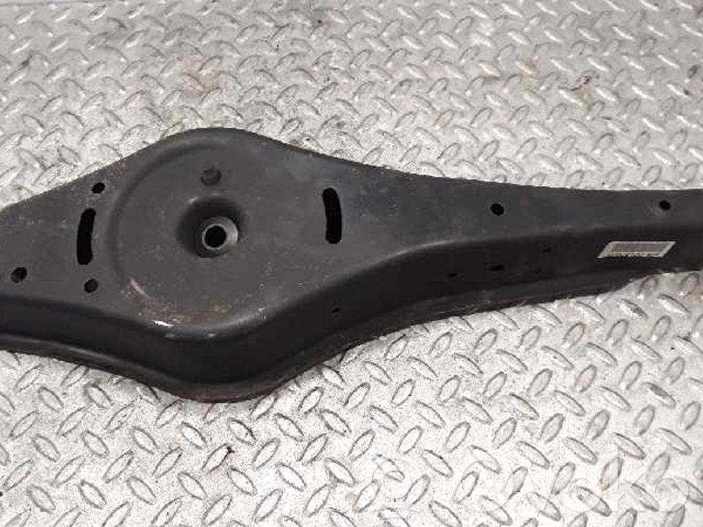 Seat Leon (1P) Braccio di controllo sospensione posteriore 