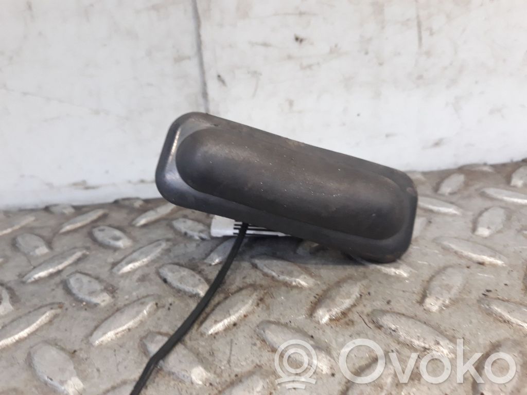 Manecilla externa puerta trasera   6490CN