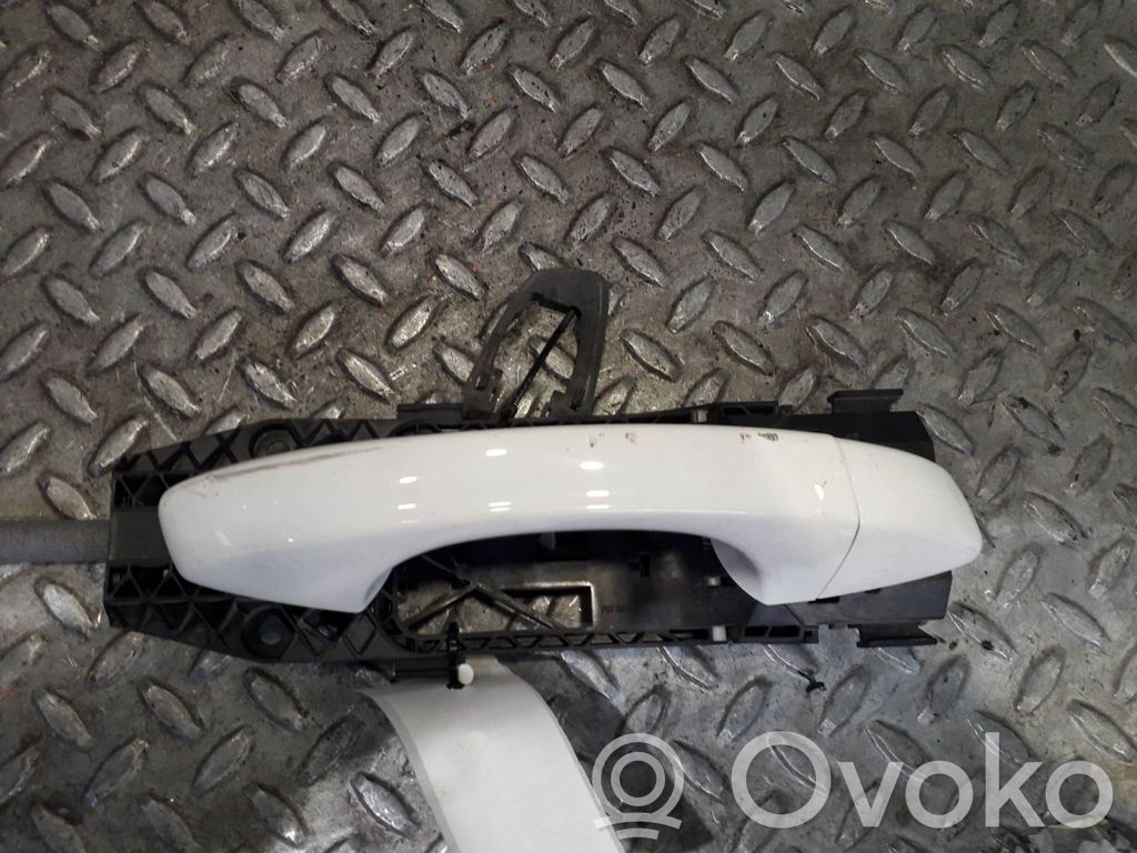 Etuoven ulkokahva   5N0837017E