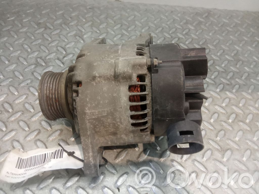 Fiat Punto (188) Generaattori/laturi 