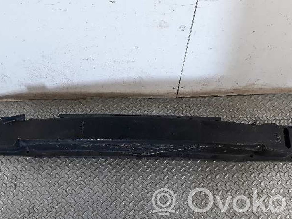 Soporte del parachoques delantero