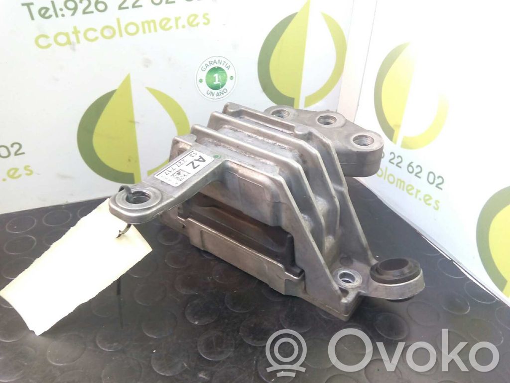 Opel Insignia A Supporto di montaggio del motore 