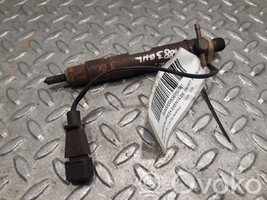 Inyector de combustible   038130202B