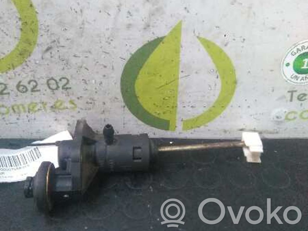 Audi A4 S4 B6 8E 8H Pedale della frizione 