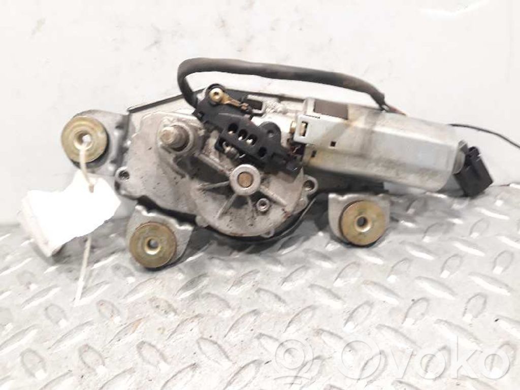 Ford Escort Takalasinpyyhkimen moottori 