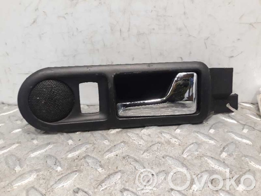 Manecilla interna puerta trasera