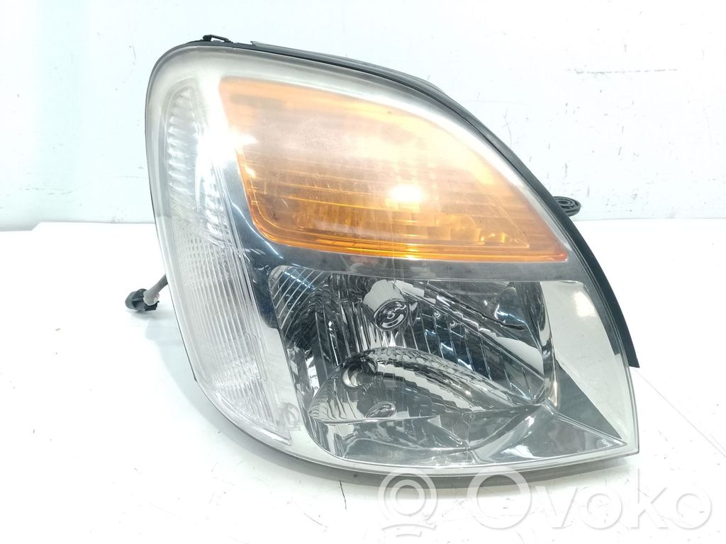 Hyundai H-1, Starex, Satellite Scheinwerfer 