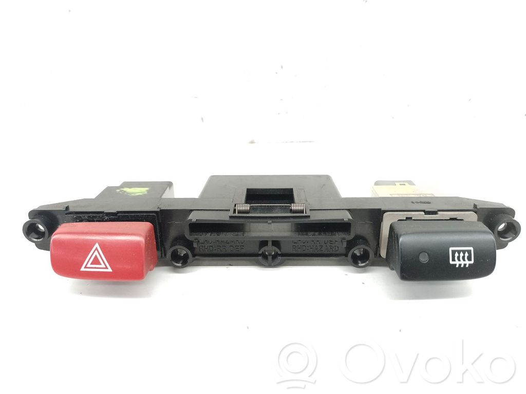 KIA Rio Botón interruptor de luz de peligro 