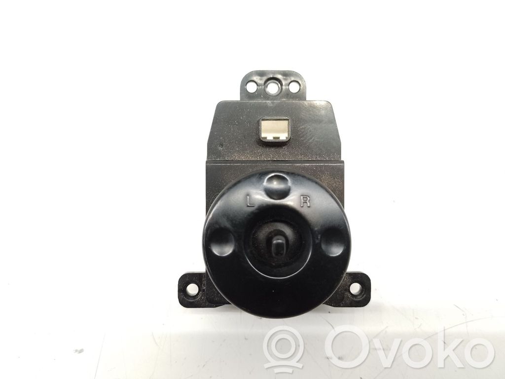 KIA Rio Wing mirror switch 