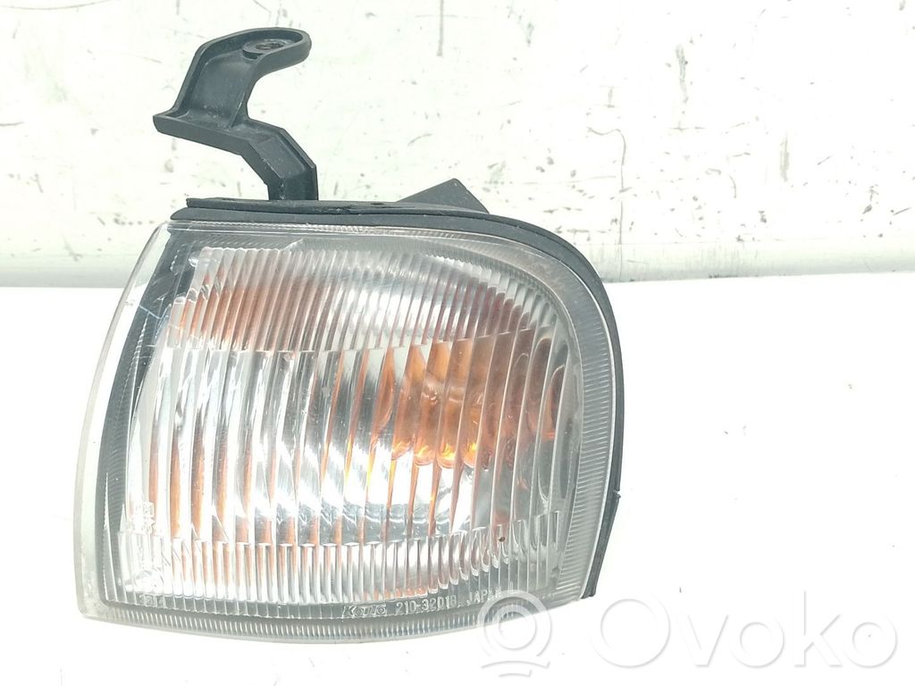 Suzuki Baleno EG Lampa przednia 