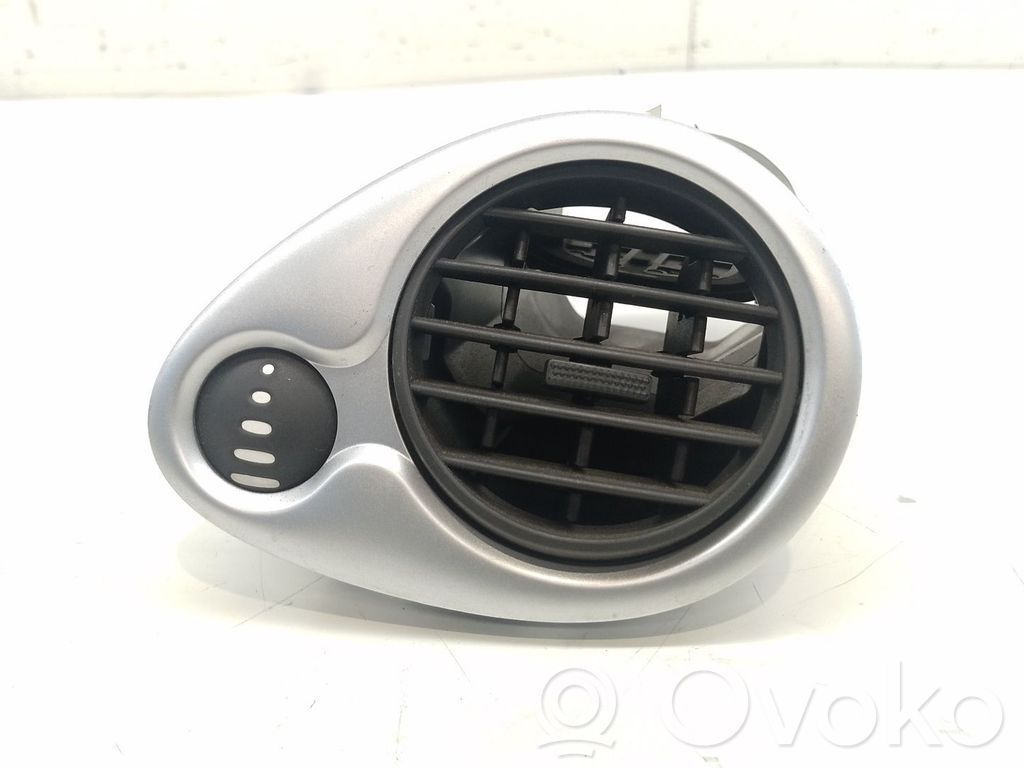 Renault Clio III Déflecteur de toit ouvant 