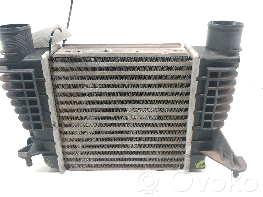 Renault Clio III Interkūlerio radiatorius 