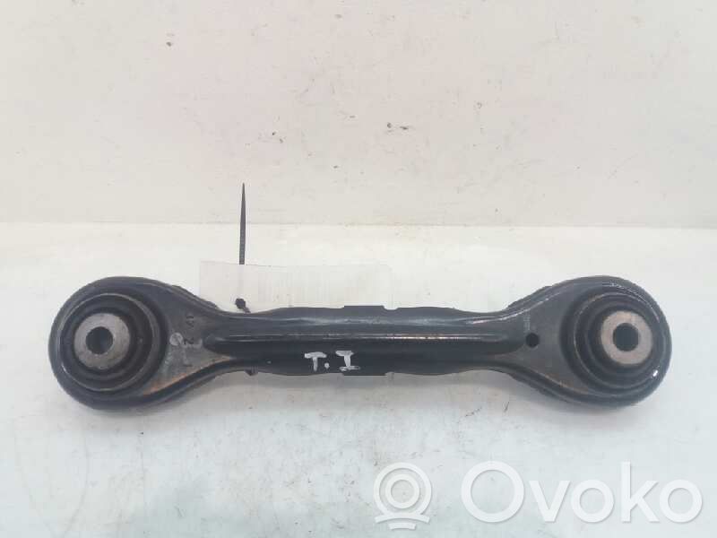 Brazo de suspensión trasero