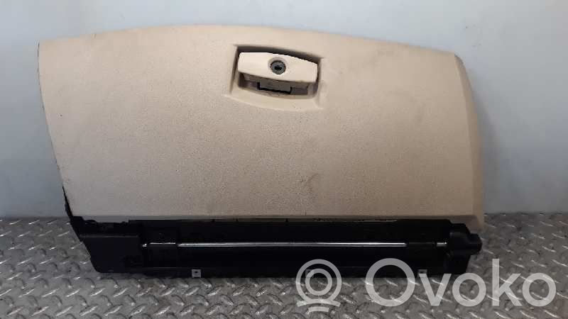 Glove box   51169132605