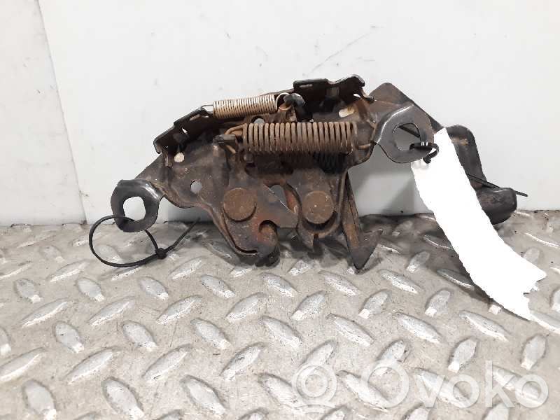 Nissan Terrano Cârlig/ureche fixare 