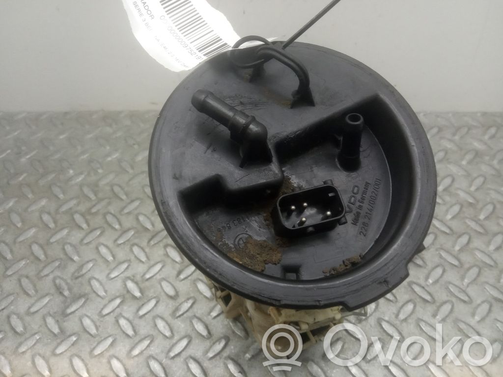 Bomba interna de combustible   228214002001