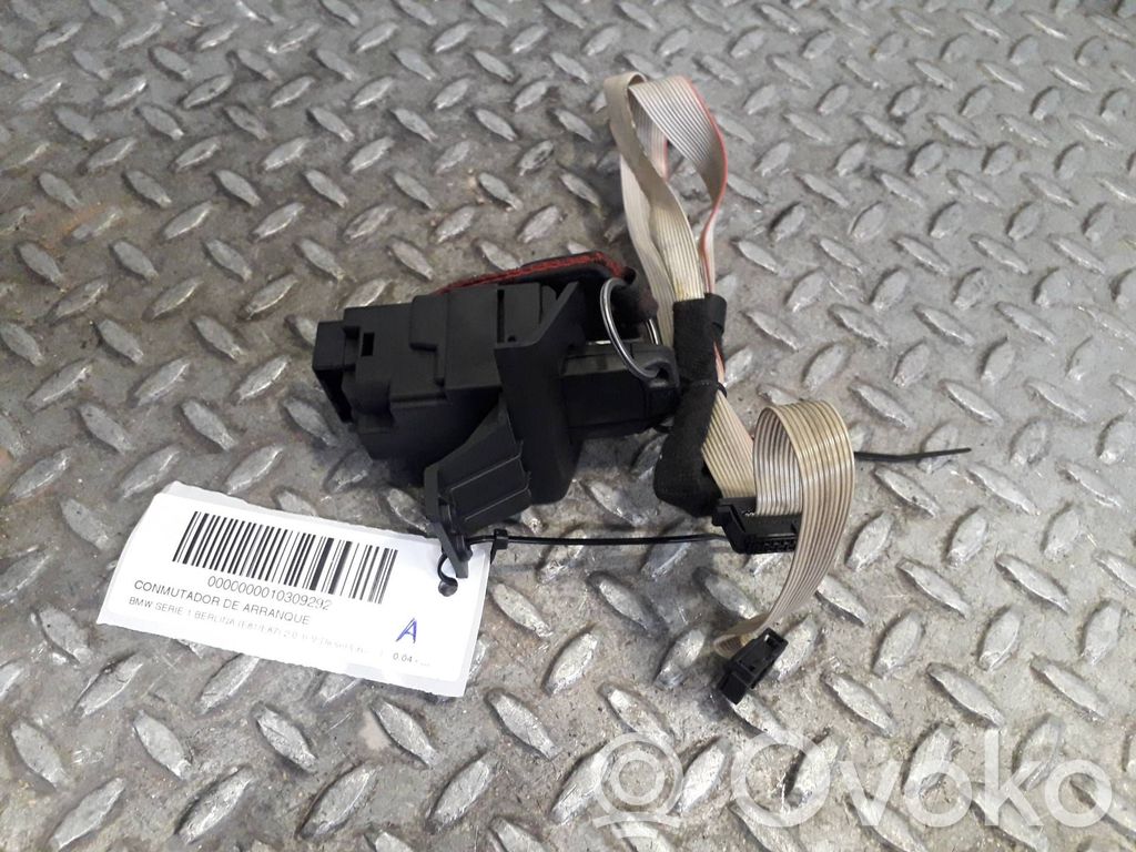 BMW 1 E81 E87 Užvedimo spynelė 
