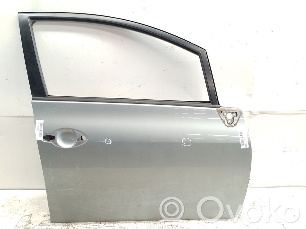 Toyota Auris 150 Priekinės durys 