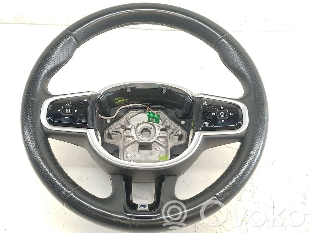 Steering wheel   39834352,39834352,39834352