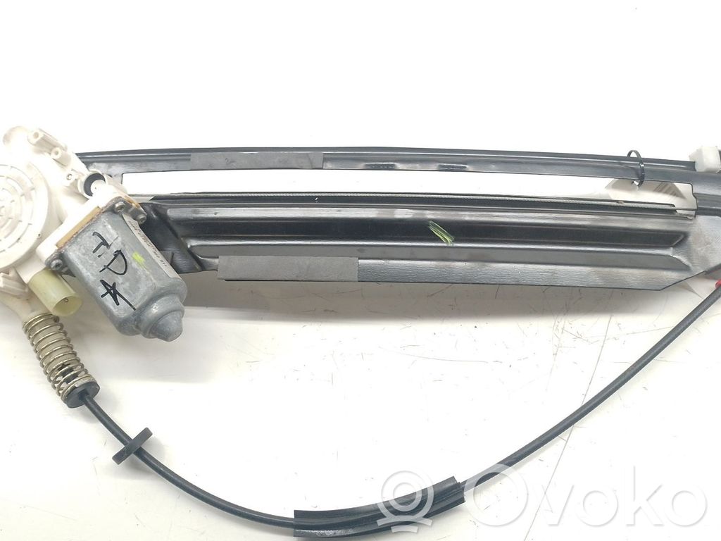 Regulador de puerta trasera con motor   67628360511,67628360511,67628360511