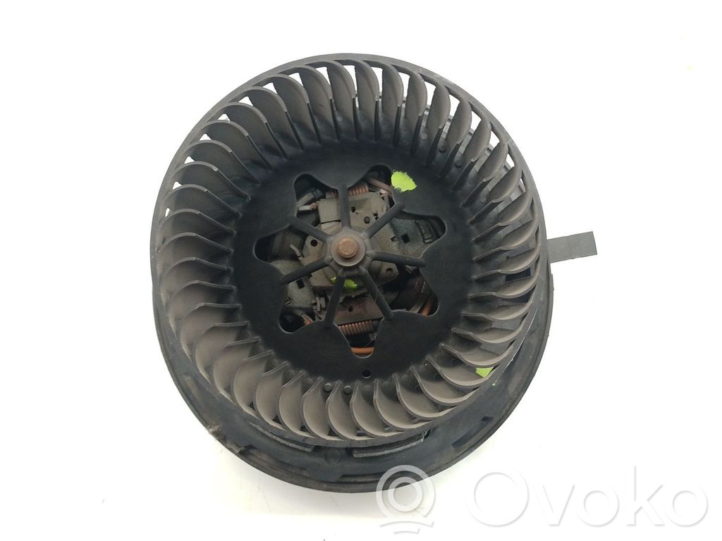 BMW 1 E81 E87 Mazā radiatora ventilators 