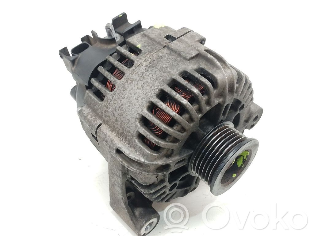 BMW 1 E81 E87 Ģenerators 