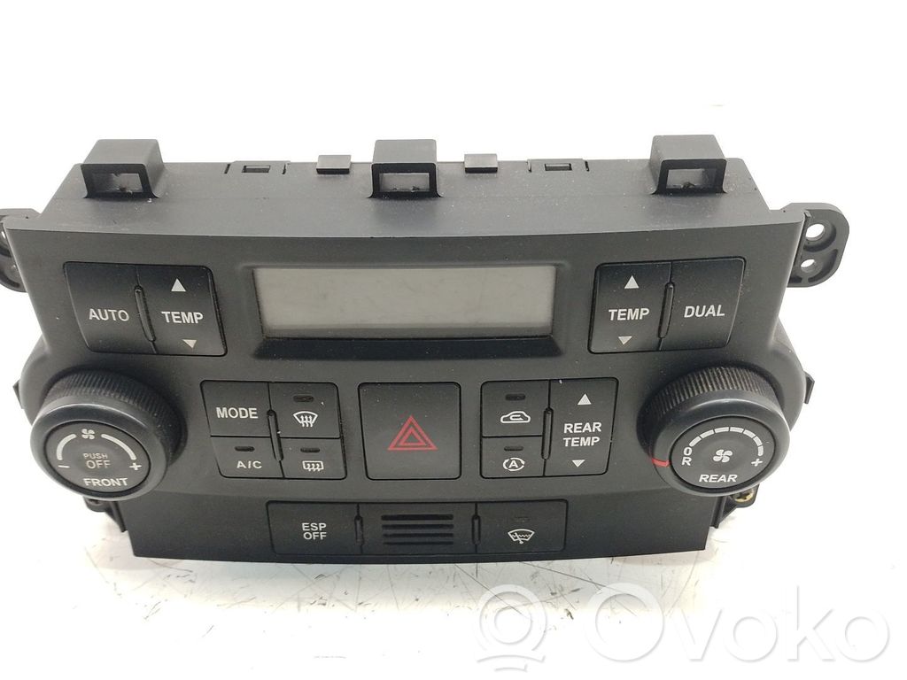 KIA Carnival Climate control unit 