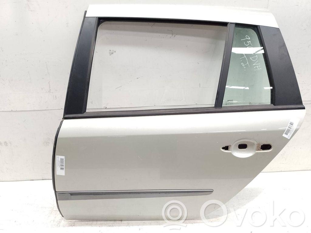 Puerta trasera   7751472440