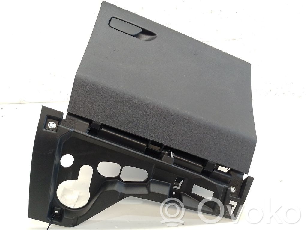 Audi A1 Glove box 