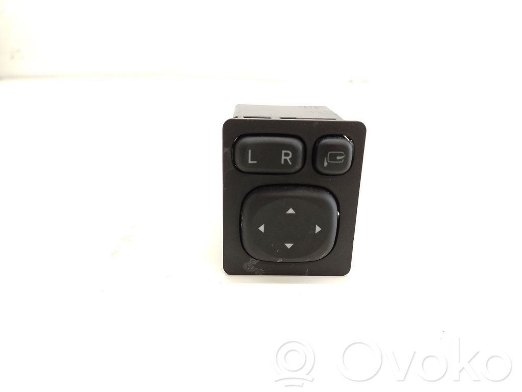 Toyota Auris E180 Wing mirror switch 