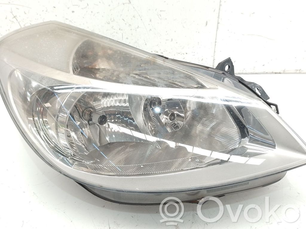 Renault Clio III Scheinwerfer 