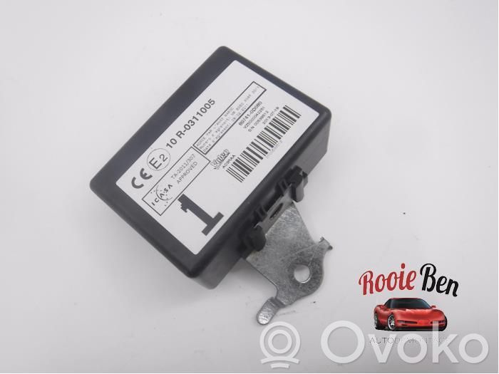 Toyota Yaris Centralina/modulo chiusura centralizzata portiere 