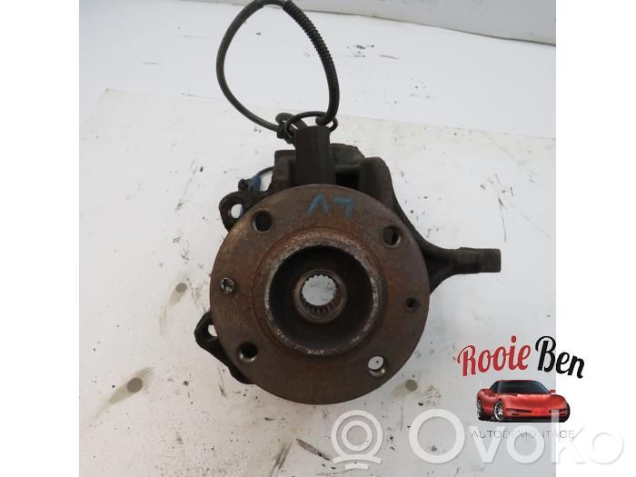 Front wheel hub spindle knuckle