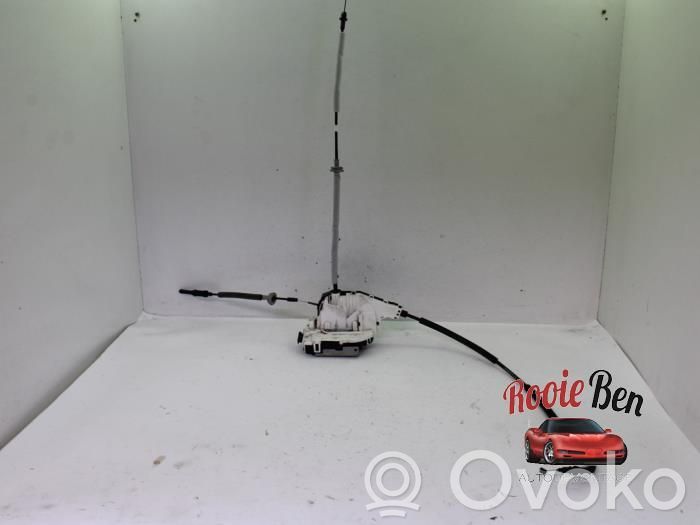 Dodge RAM 1500 DS Front door lock 