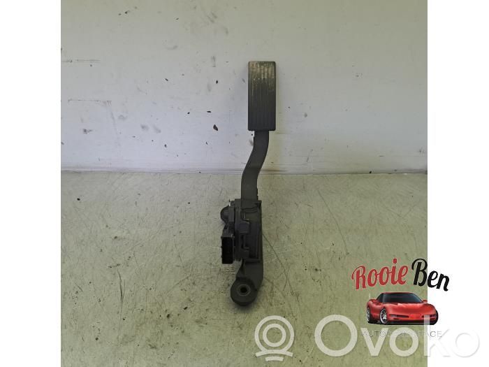 Akceleratoriaus pedalas   32700A