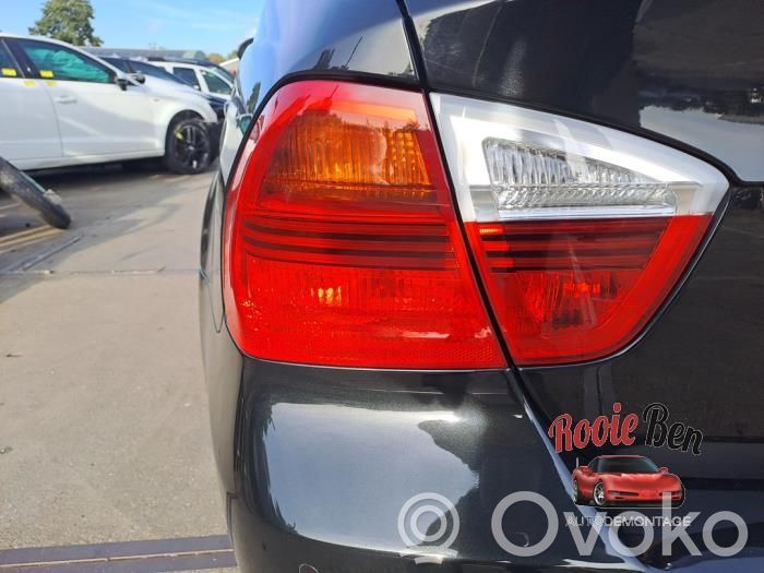 Rear/tail lights   693745707